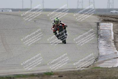 media/Nov-29-2025-TrackDaz (Sat) [[10ae2d9bce]]/A Group/Session 3 (Outside Grapevine)/